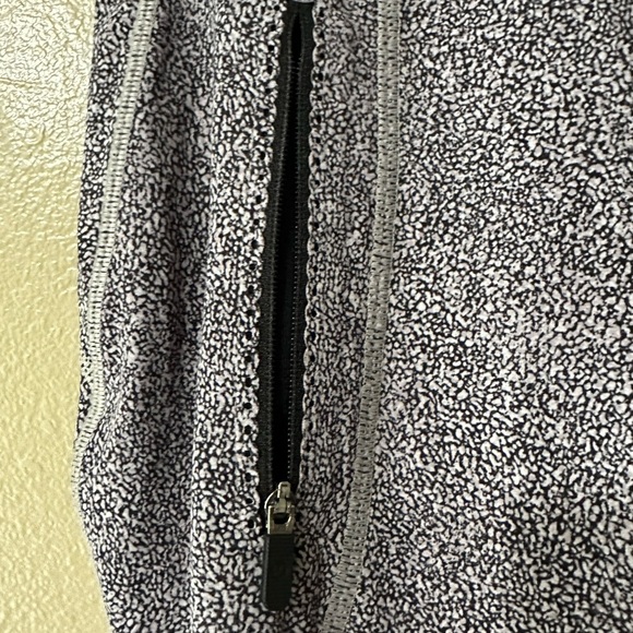 Lululemon Cement Print Patterned Leggings with Sheer Fabric Mesh Paneling - Picture 4 of 7